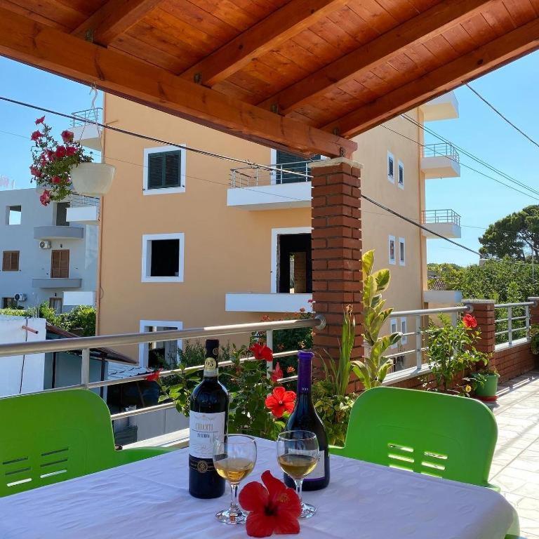 Arlind'S Apartaments Vlorë エクステリア 写真