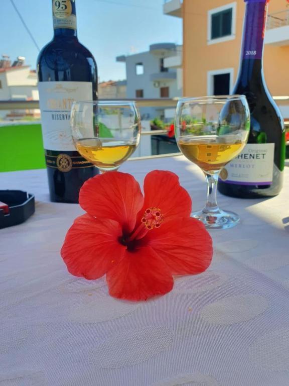 Arlind'S Apartaments Vlorë エクステリア 写真