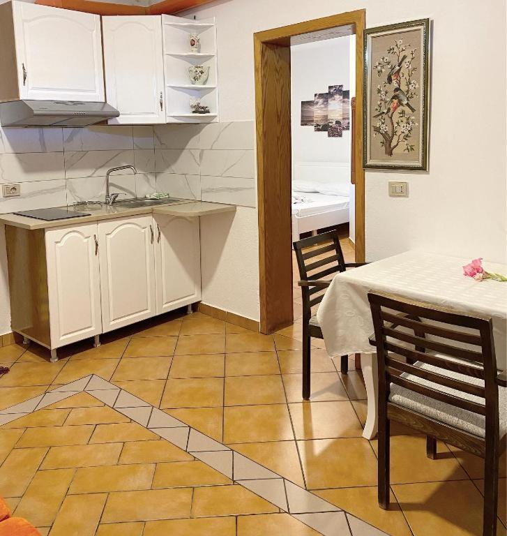 Arlind'S Apartaments Vlorë エクステリア 写真