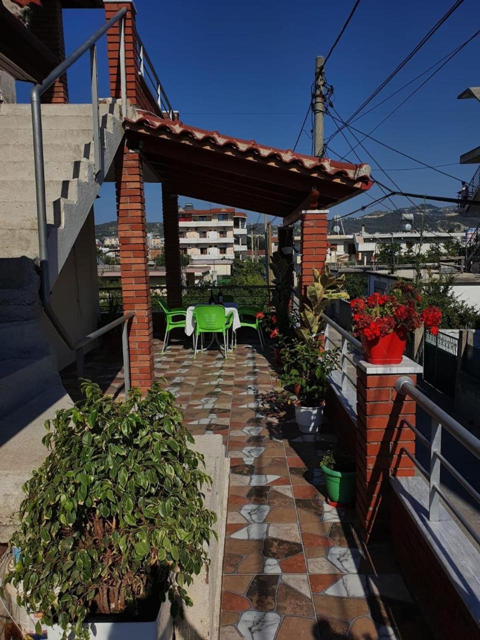 Arlind'S Apartaments Vlorë エクステリア 写真