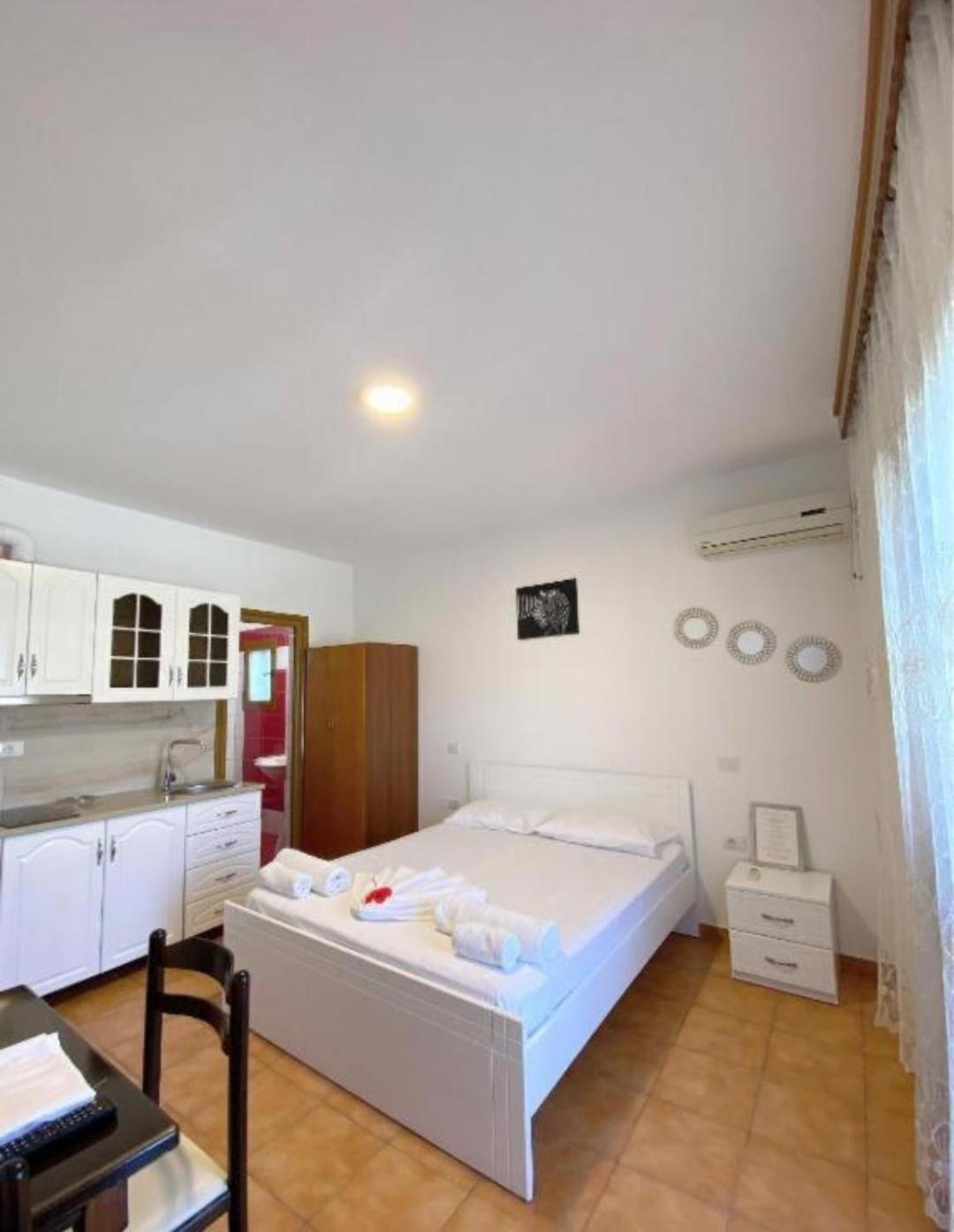 Arlind'S Apartaments Vlorë エクステリア 写真