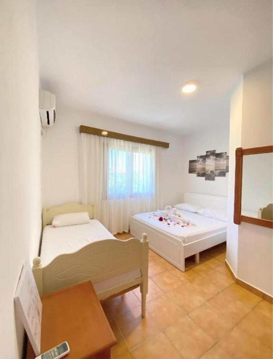 Arlind'S Apartaments Vlorë エクステリア 写真